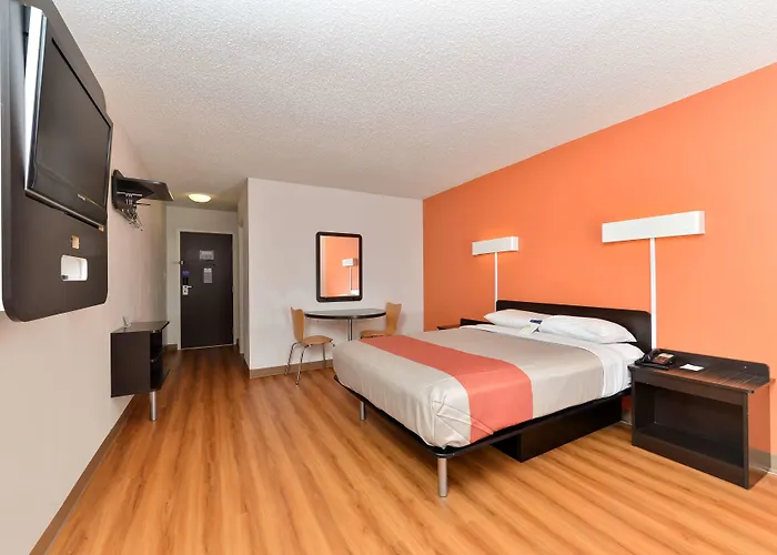 Hotel 6-fort Worth, Tx - Downtown East